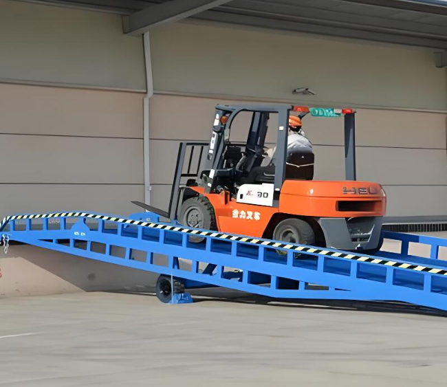 塔城移动式卸货平台（叉车用）